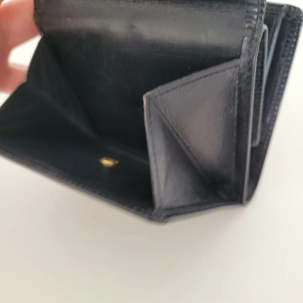 Louis Vuitton Portefeuille Elise Wallet Black Epi Leather Trifold M63632